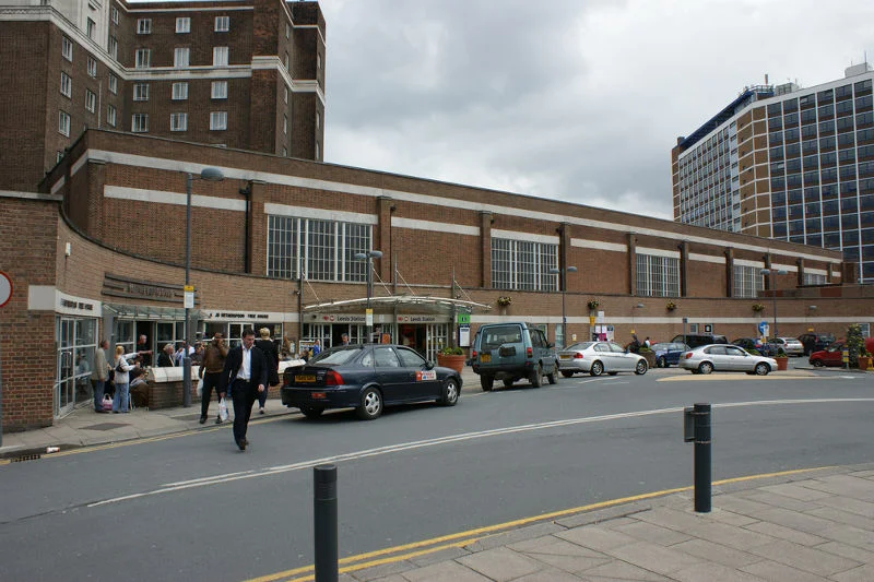 Leeds, miasto w północnej Anglii w hrabstwie West Yorkshire, za sprawą naukowców z miejscowego uniwersytetu ma zostać pierwszym na świecie ośrodkiem z samonaprawialną infrastrukturą