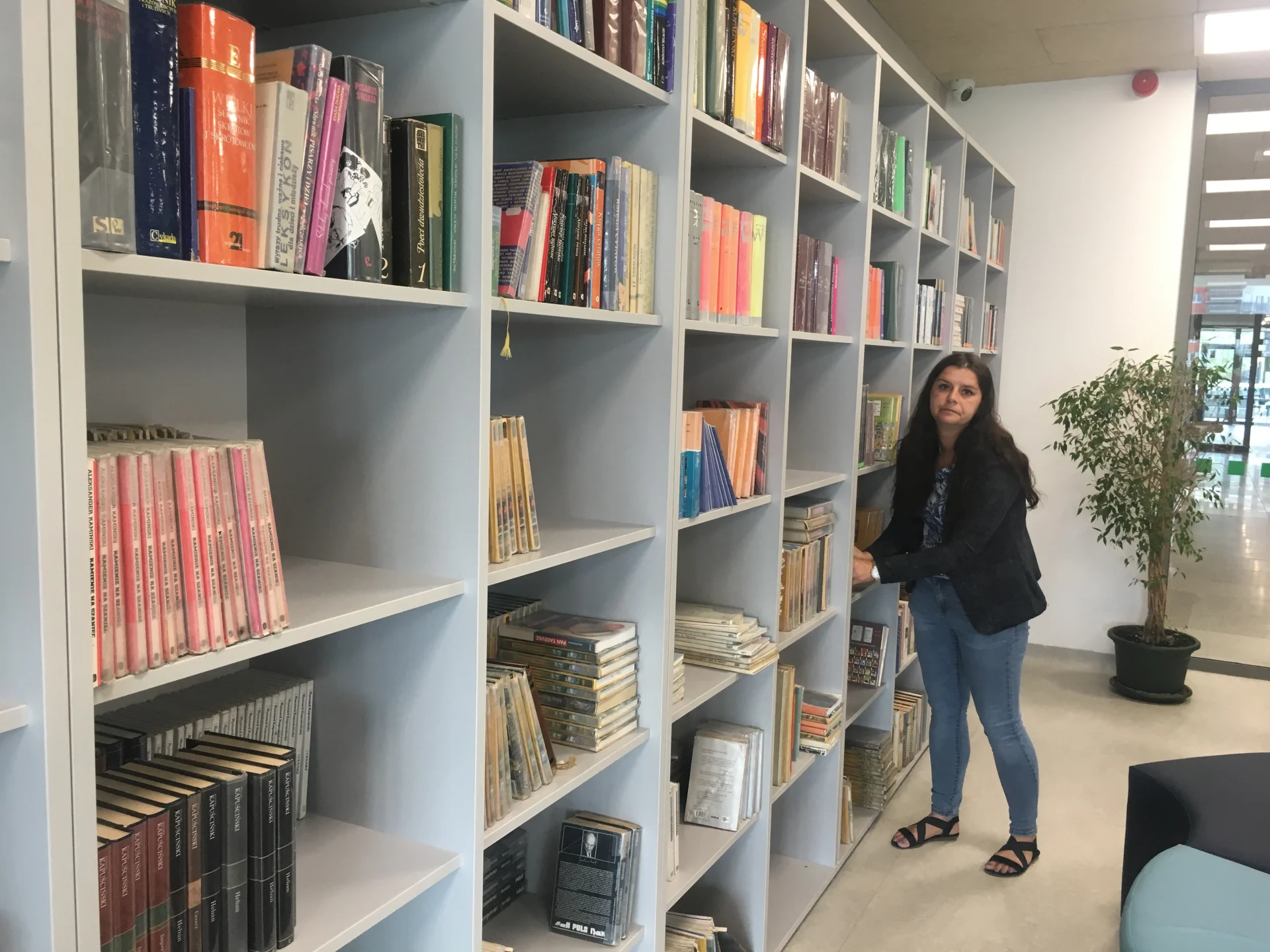 Ze szkolnych przestrzeni, m.in. biblioteki, może korzystać również lokalna społeczność