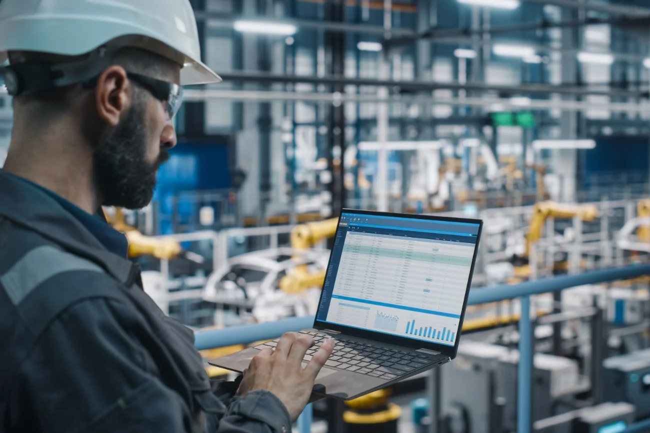 4Dustry to pierwsza platforma dla Przemysłu 4.0 optymalizująca i digitalizująca proces zamówień, logistyki i produkcji. O tym rozwiązaniu rozmawiamy z założycielami start-upu, którymi są Łukasz Przybysz i Robert Hajkowski