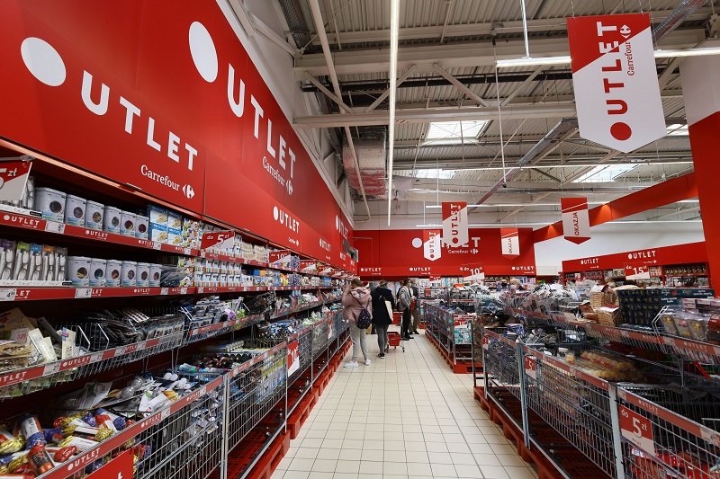 Carrefour rozwija również testowany jesienią koncept stref OUTLET, które działają już w 6 lokalizacjach.