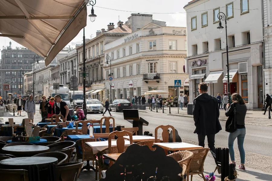 Stosunkowo najmniej sfrustrowani poziomem swoich dochodów są mieszkańcy Mazowsza i Zachodniego Pomorza.
