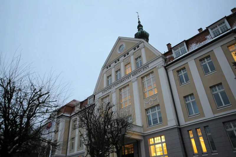 Budynek  Gdańskiego Uniwersytetu Medycznego.