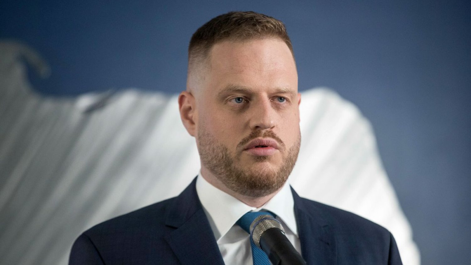 Minister Cieszyński nieco zagalopował się w reklamowaniu zalet mObywatela