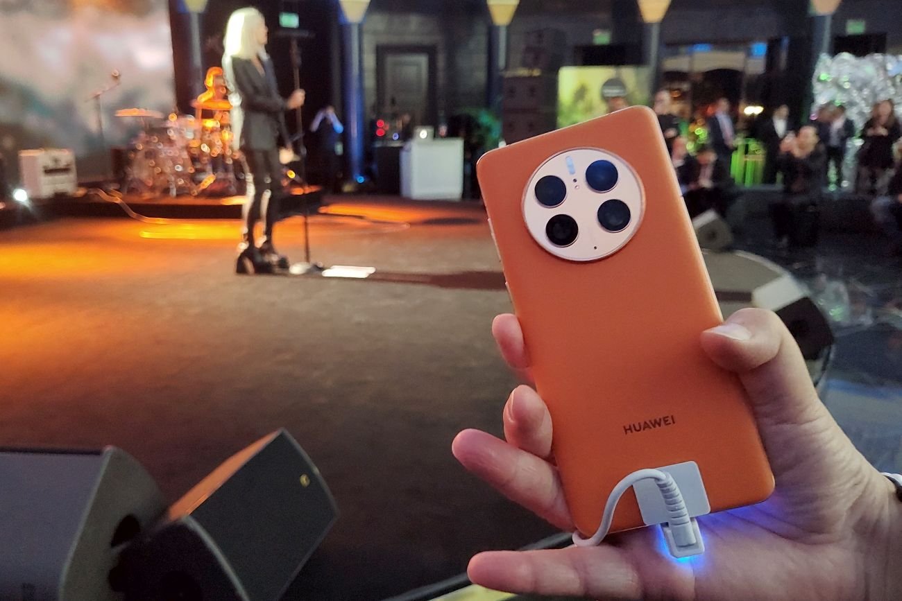 Huawei Mate 50 Pro w wersji obitej sztuczną skórą kosztuje 6499 złotych