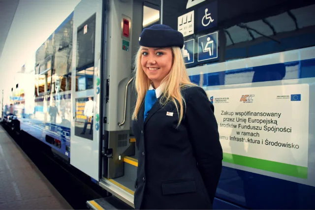 PKP Intercity chwali się zyskami, ale spółka "zapomniała" powiedzieć o rekordowych dotacjach i karach, jakie nałożyła na Alstom