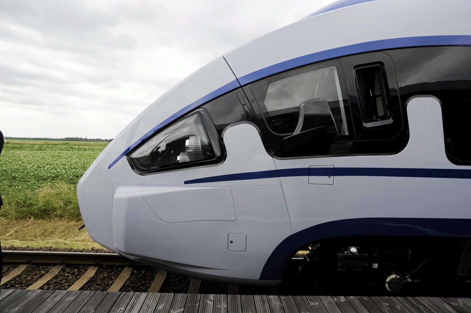 NCBR I PKP PLK wspólnie zainwestują 50 mln zł w B+R nowoczesnej infrastruktury kolejowej.