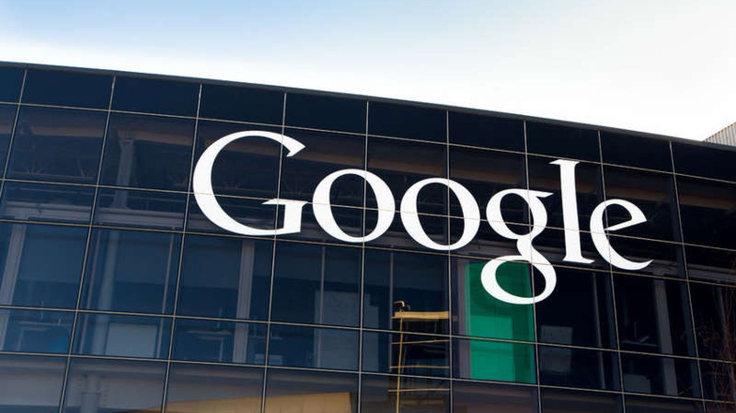Inżynierowie, humaniści - wszyscy chcą pracować w Google. Najlepsi zarabiają niemal 160 tys. dolarów rocznie.