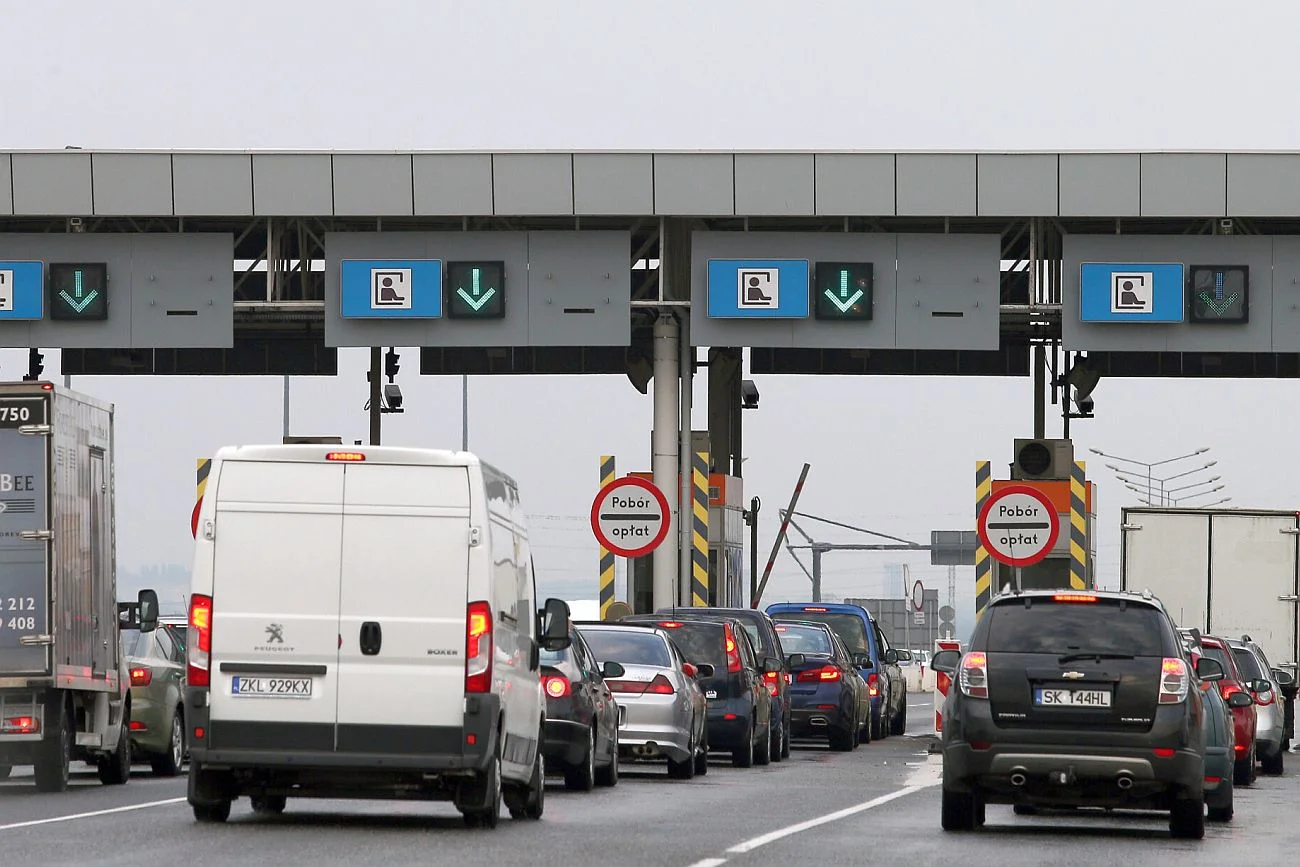 KAS i resort finansów przyznały się do błędu. Już nie polecają aplikacji e-Toll do płacenia za autostrady