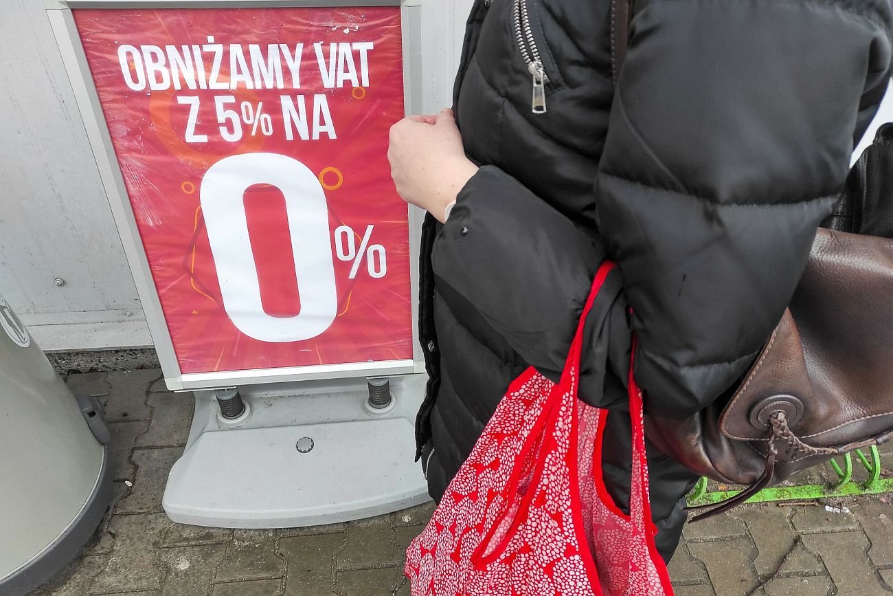 Obniżka VAT na żywność zostanie z nami na dłużej - pisze "Rzeczpospolita"