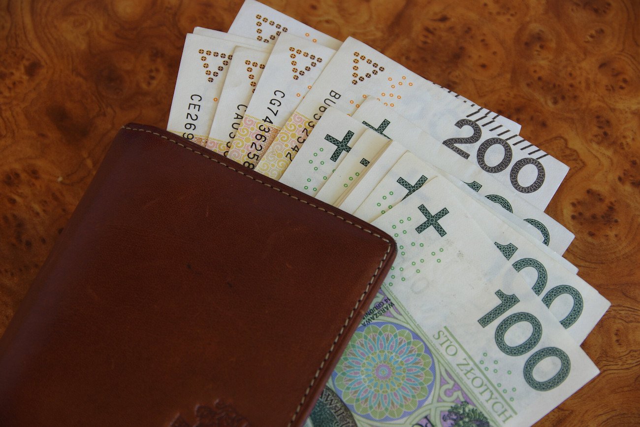 GUS podał dane dot. przeciętnego wynagrodzenia w przedsiębiorstwach