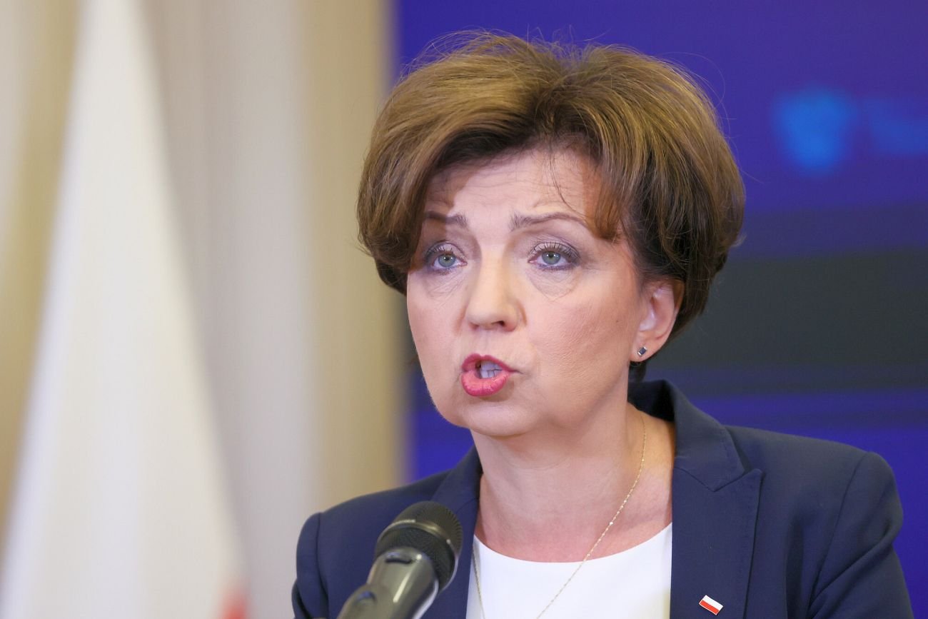 Minister Maląg już zapowiedziała wypłatę 14-tki w przyszłym roku, ale pieniędzy w budżecie na ten cel próżno szukać