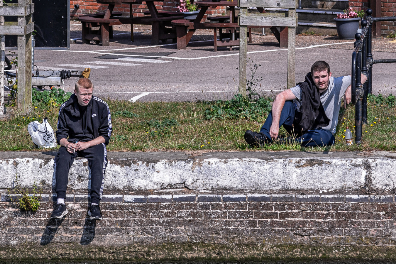 O ile wzrost znaczenia kobiet na rynku pracy jest dobrą wiadomością, problemem staje się rosnąca grupa mężczyzn, którzy wypadają z systemu edukacji i rynku pracy.