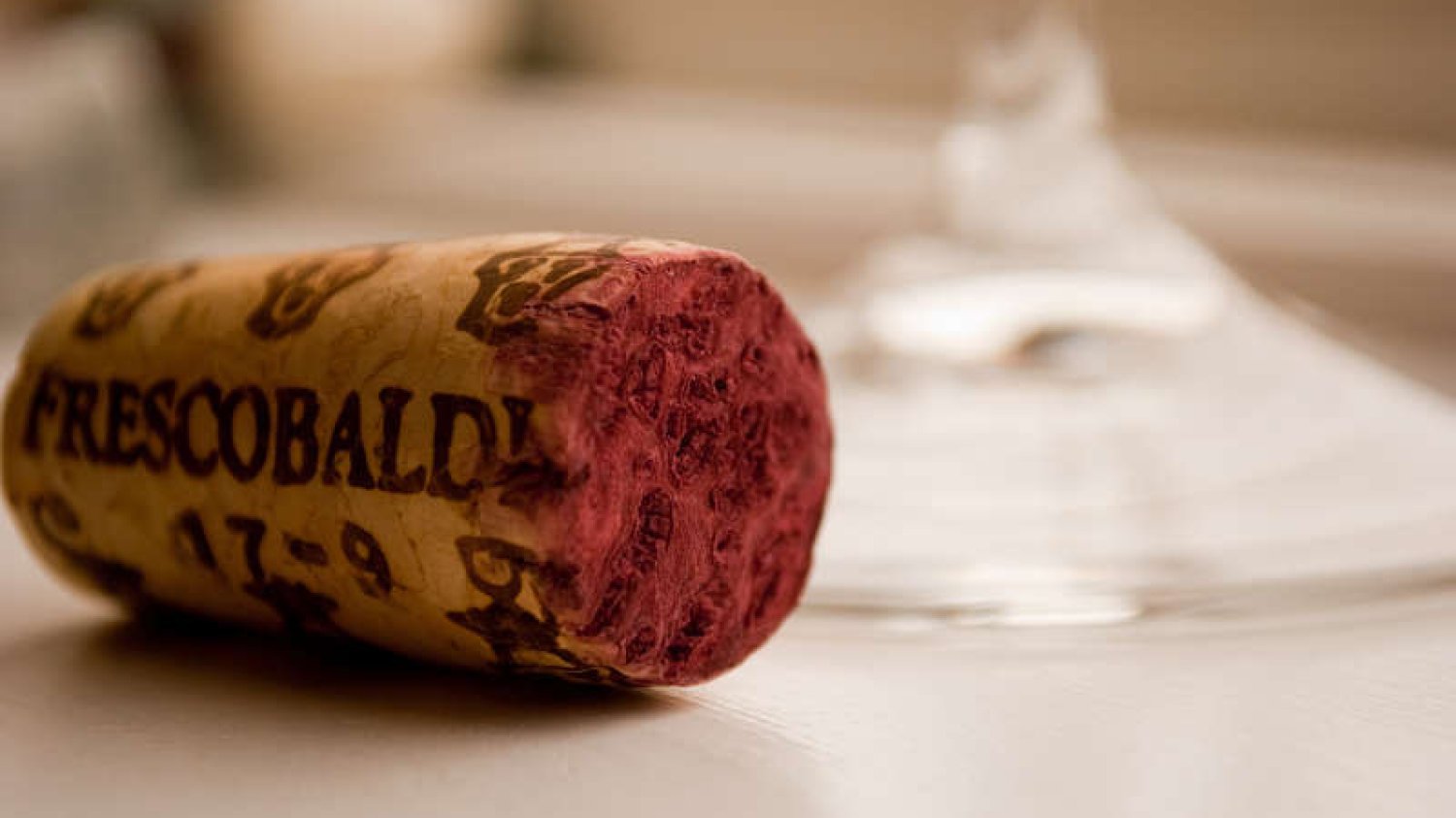 Nie wiesz jak dobrać wino do potrawy? Polska aplikacja Delipair zrobi to za ciebie