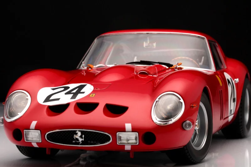 Jeden z modeli Ferrari 250 GTO, za które anonimowy kolekcjoner zapłacił rekordowe 35 mln dolarów.