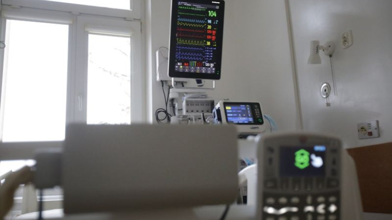 Bez respiratora być może nie da się kogoś uratować. A te leżą w ARM i się kurzą.