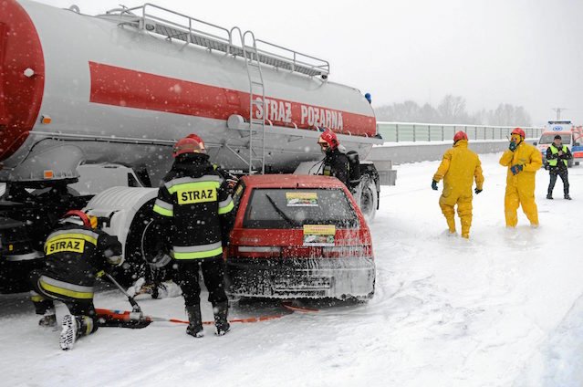 Cysterny pod specjalnym nadzorem.