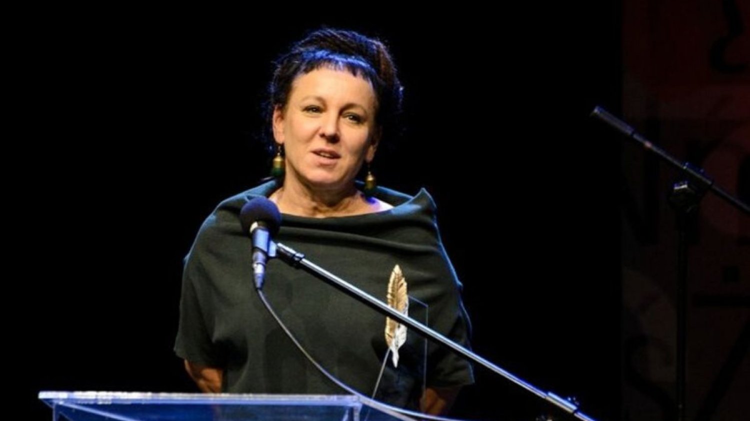 Książki Tokarczuk sprzedają się w zawrotnym tempie.