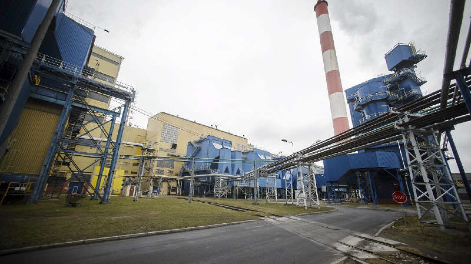 Ukraina, która jest w kryzysie i toczy wojnę, dostarczy prąd do Polski, która jest w UE i ma prężną gospodarkę. Skąd ten absurd?