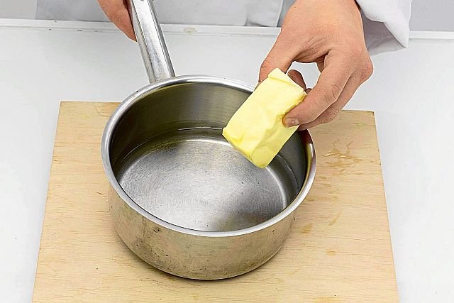 Czy fińskie masło premium podbije polski rynek? Kosztuje mniej więcej tyle samo, co produkty z polskich mleczarni