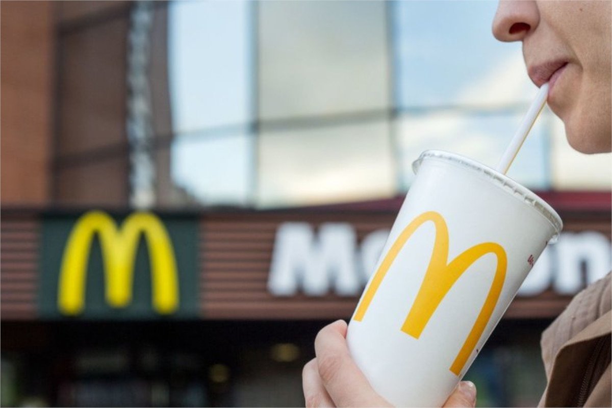 McDonald's rezygnuje z plastikowych słomek na rzecz papierowych