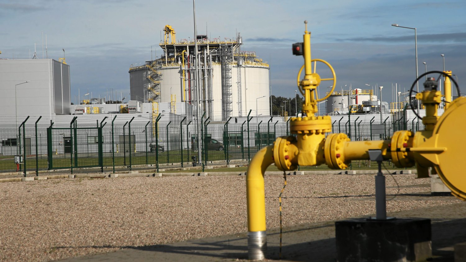 Gazoport w Świnoujściu. Tu skroplony gaz ziemny dostarczą Port Arthur LNG i Venture Global LNG - nowi partnerzy PGNiG