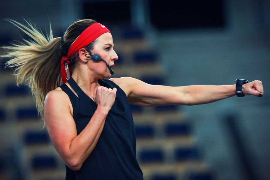 Anna Lewandowska podczas "Karate Cardios Trening Fittnes z Anną Lewandowską" w Łodzi.