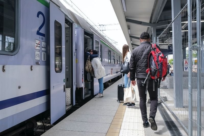 Rząd chce zmienić prawo regulujące pracę maszynistów w pociągach. W rezultacie może doprowadzić do paraliżu kolei.