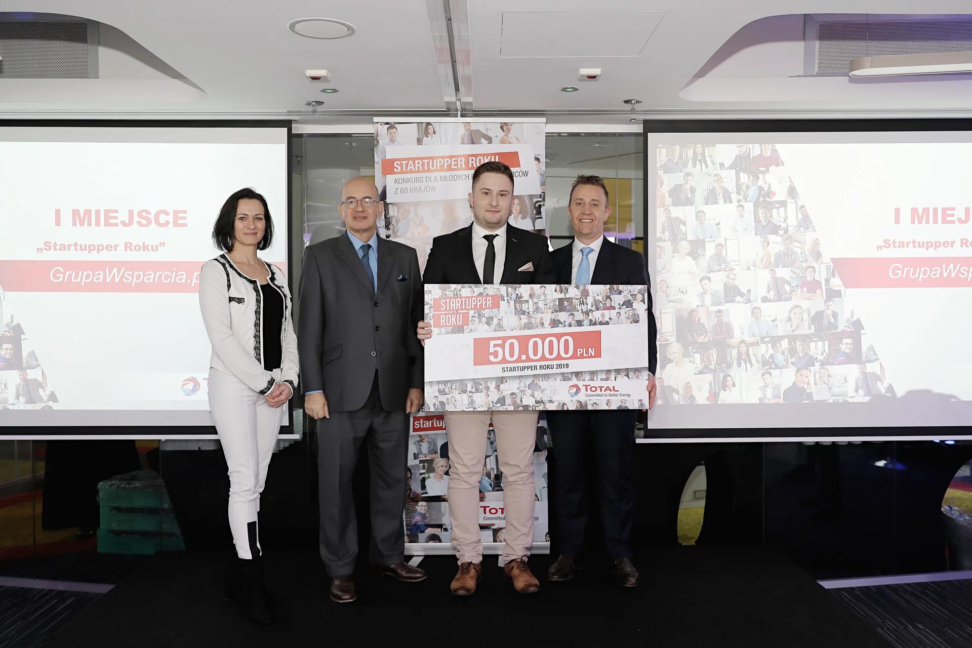 Od lewej Monika Constant, dyrektor generalna Polsko-Francuskiej Izby Gospodarczej, Pierre Levy, francuski ambasador w Polsce, Jakub Juszczyk i Benoit Pimont, dyrektor generalny Total Polska