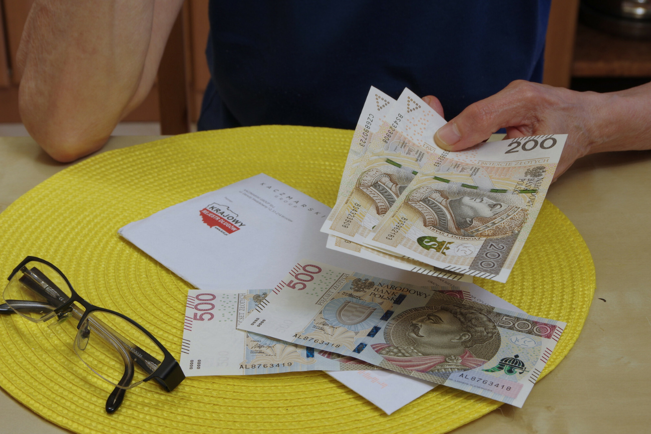 W styczniu wartość kredytów gotówkowych wyniosła 9,257 mld zł, co oznacza wzrost o 43,3 proc. w porównaniu do stycznia 2024 roku.