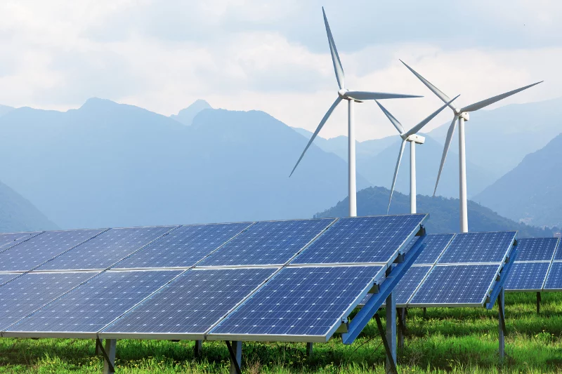 Odnawialne źródła energii takie jak wiatr czy promieniowanie słoneczne mają być podstawą gospodarki nastawionej na zrównoważony rozwój i ochronę środowiska