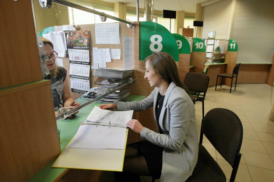 Są w Polsce regiony, w których panuje nawet ponad 20-procentowe bezrobocie. W tamtych miejscach wysiłki lokalnych urzędów pracy trafiają w próżnię.