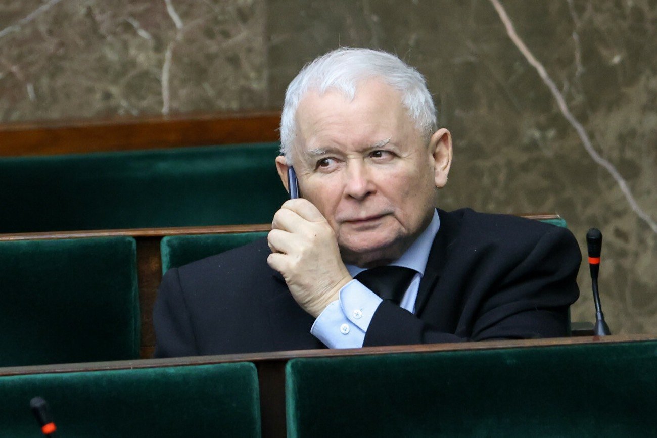 Strumień pieniędzy od menadżerów na konto PiS. Ćwierć miliona złotych w kilka dni