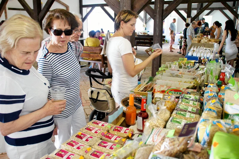 Popyt na zdrową żywność jest coraz większy. Producenci żywności wspomagającej leczenie nie powinni mieć kłopotu ze znalezieniem klientów.