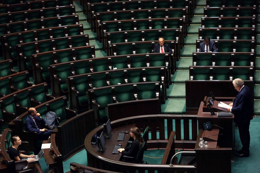 Poszli po pożyczki?