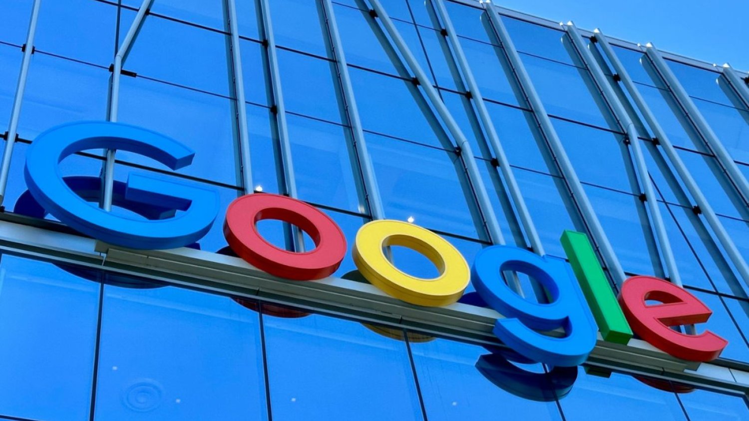 Google twierdzi, że 30-krotnie zmniejszył zużycie energii przez AI. Eksperci mają wątpliwości Google chwali się ekologicznym AI. Więc dlaczego eksperci biją na alarm?