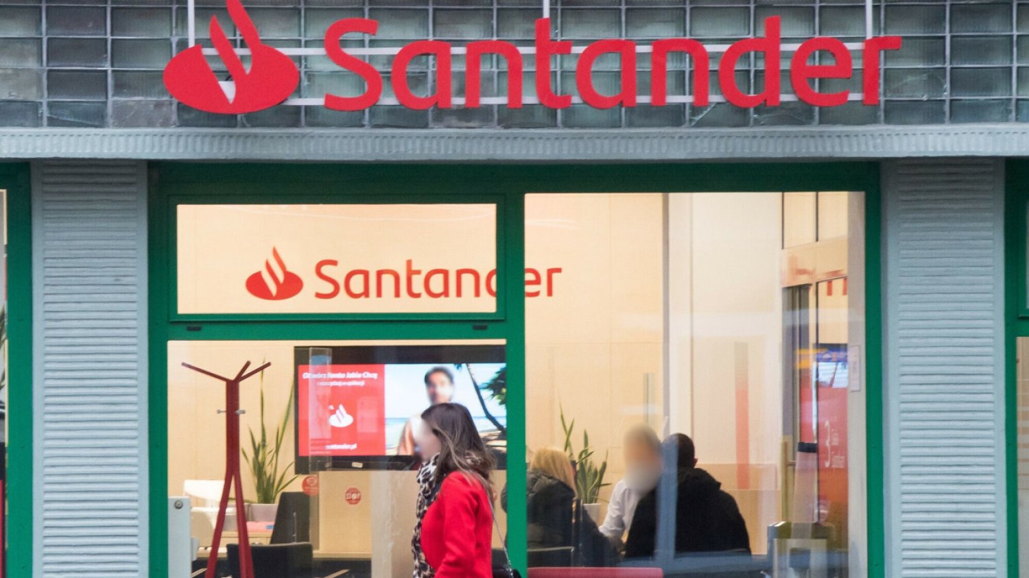 Klienci banku Santander znaleźli się na celowniku cyberoszustów