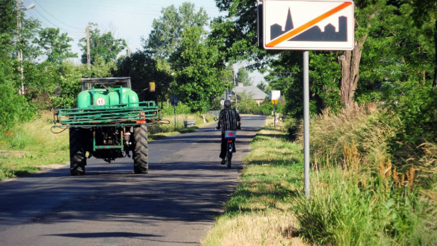 Do Baranowa ściąga wielu żądnych zysku przedsiębiorców, którzy zwietrzyli interes w budowie CPK