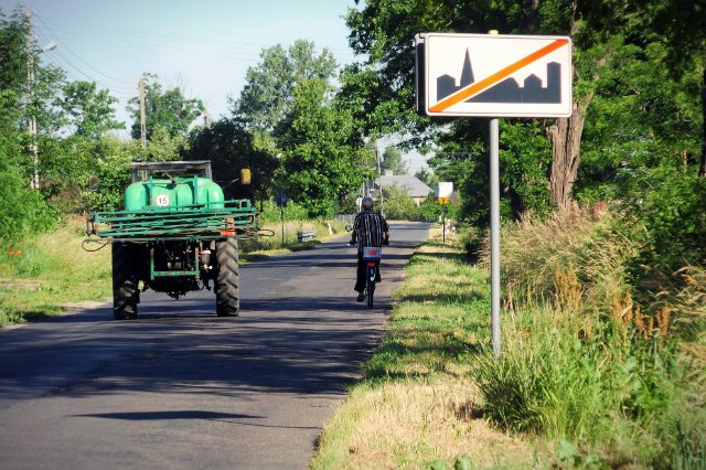 Do Baranowa ściąga wielu żądnych zysku przedsiębiorców, którzy zwietrzyli interes w budowie CPK