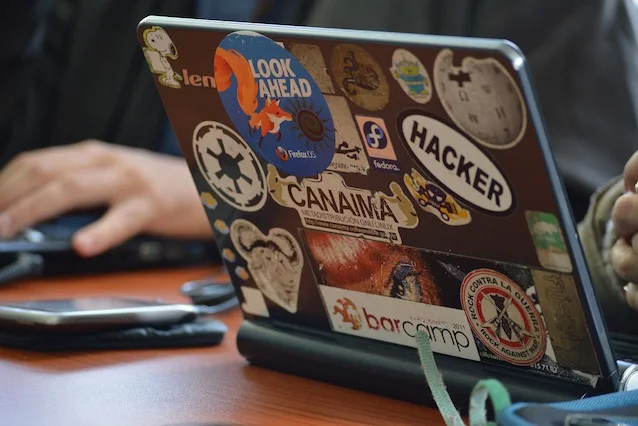 Growth hacking pozwala osiągnąć podobne efekty, co tradycyjny marketing, za ułamek kosztów.