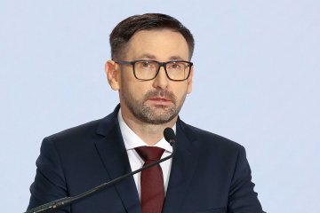 Czarne chmury nad Obajtkiem. Ma dwa śledztwa na karku