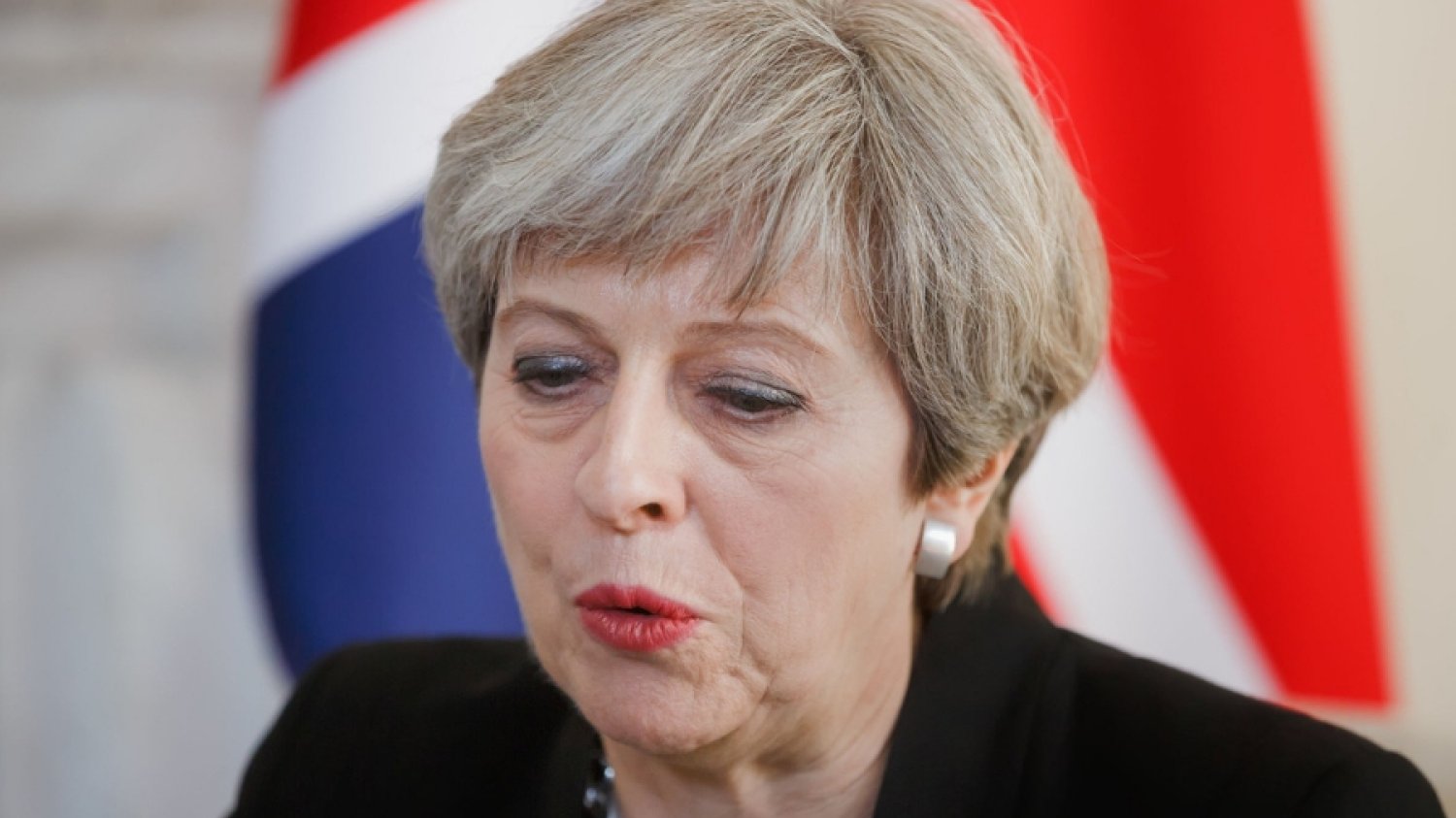 Premier Theresa May. Brexit w pierwszej kolejności uderzy w polskie firmy transportowe, powodując olbrzymie straty, może upadek firm.