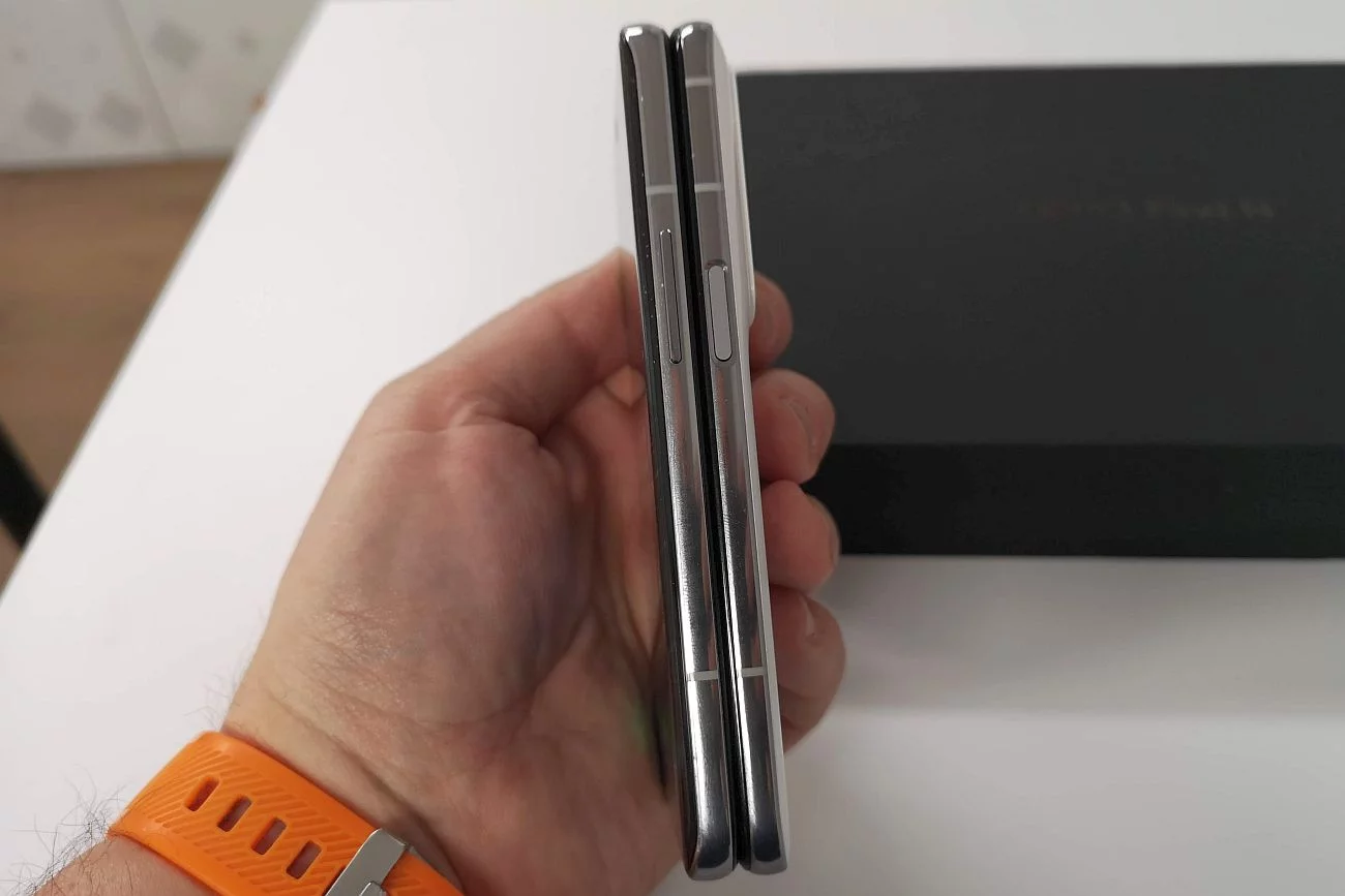 Oppo Find N - w formie złożone jest niewielki, ale świetnie leży w dłoni