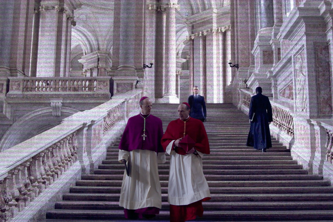 Już w 1996 roku Jan Paweł II ustanowił zasady mające chronić "niezależność osądu" kardynałów, zakazując wnoszenia na kluczowe spotkania m.in. telefonów komórkowych.