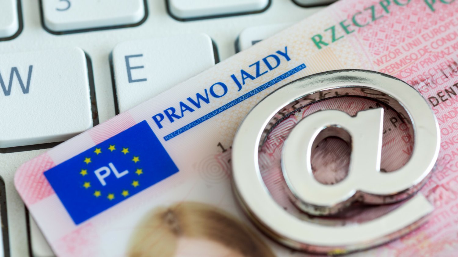 Wyższa opłata za wydanie prawa jazdy – apel urzędników