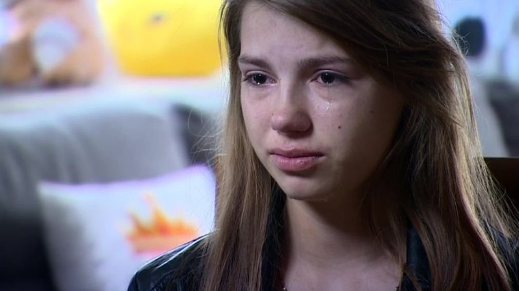 Rodzice Oktawii i Igi zmarli. Ich osierocone dzieci decyzją urzędników nie otrzymają zaległych świadczeń na drugie dziecko