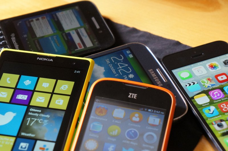 Smartfony są coraz częściej używane do przeglądania Internetu. Usługi płatnicze realizowane za ich pomocą niosą jednak duże ryzyko dla kont bankowych ich użytkowników