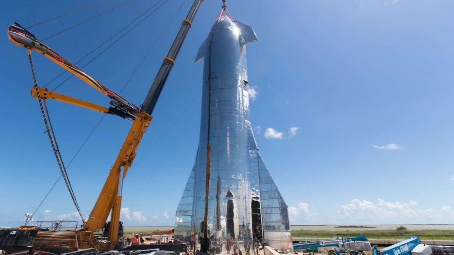 Następna rakieta firmy SpaceX ma być w stanie przewieźć ludzi na Marsa.