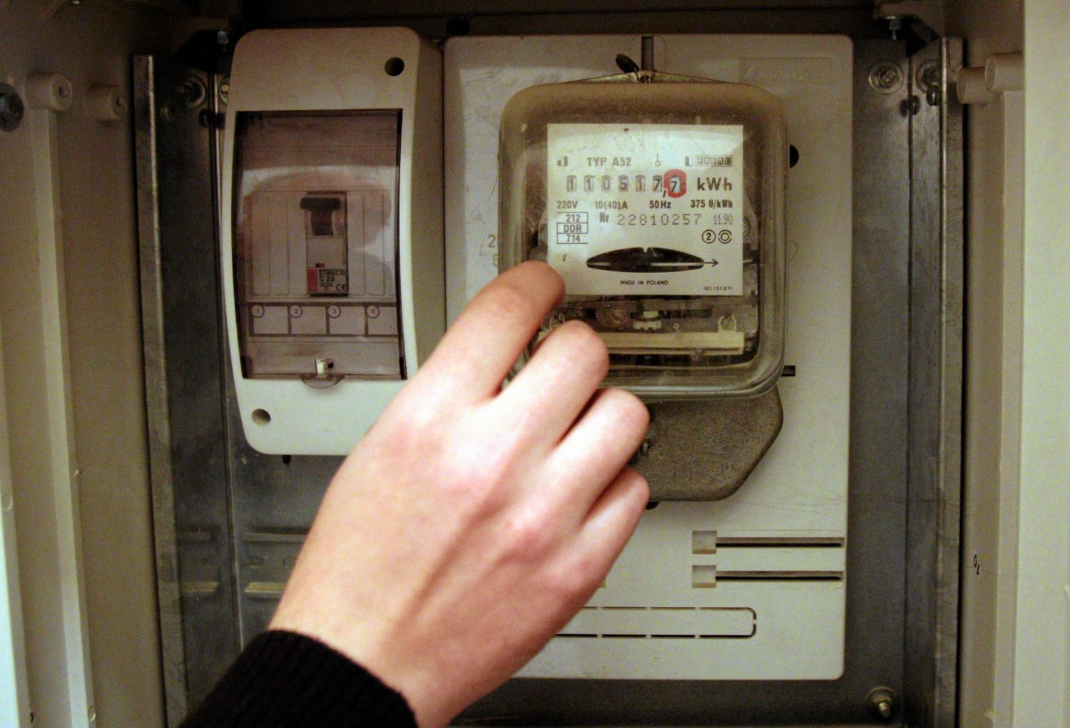 Polacy płacą za energię bardzo dużo na tle większości krajów UE.