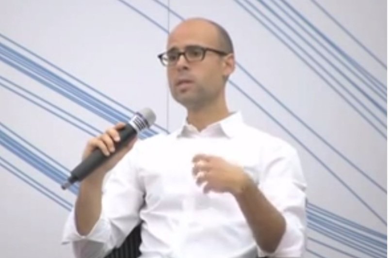 Jednym z gości Res Publica Festival będzie Justin McGuirk, autor książki “Radykalne miasta”.