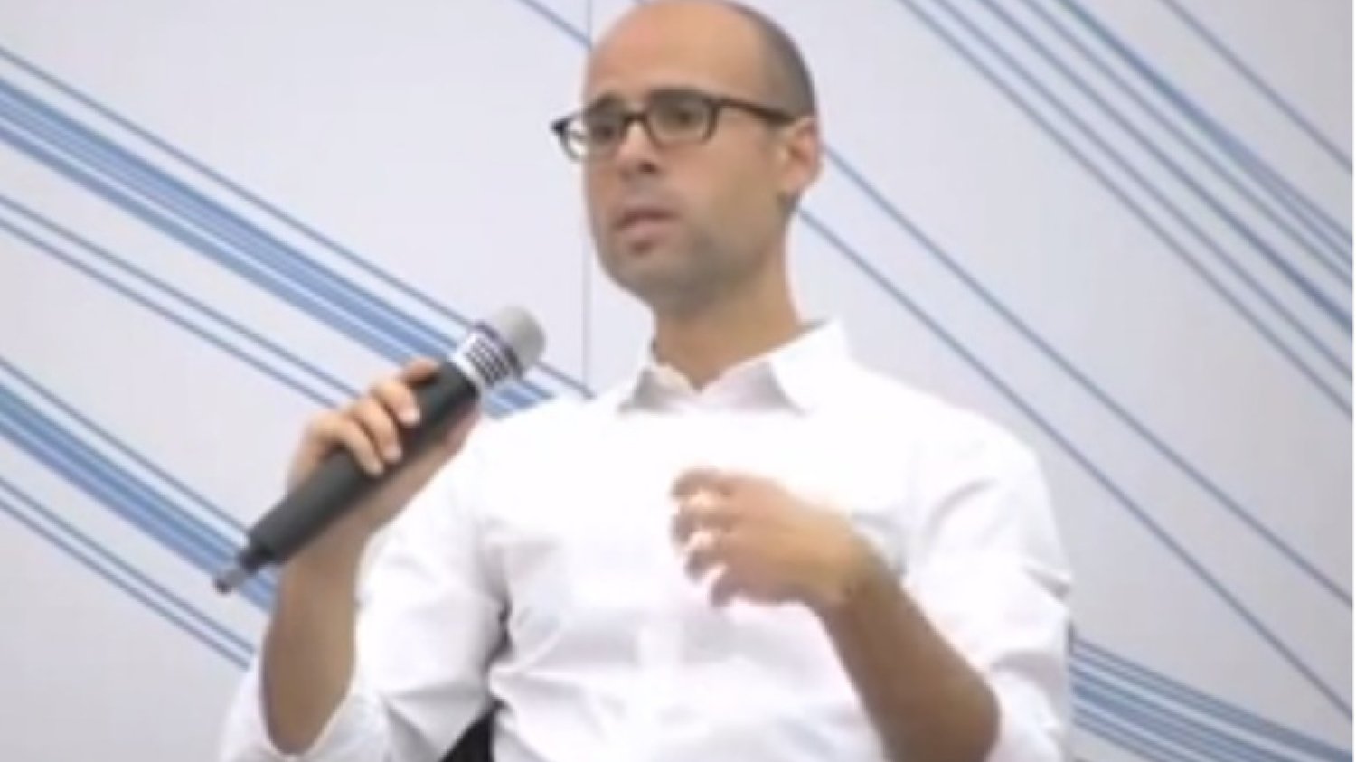 Jednym z gości Res Publica Festival będzie Justin McGuirk, autor książki “Radykalne miasta”.